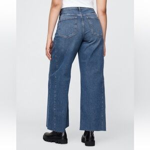 Gap High Rise Stride Ankle Jeans